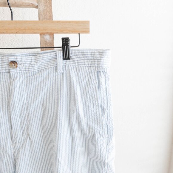 Vineyard Vines Men’s Seersucker Breaker Shorts | Size 36 | Blue & White Stripe - Picture 5 of 10